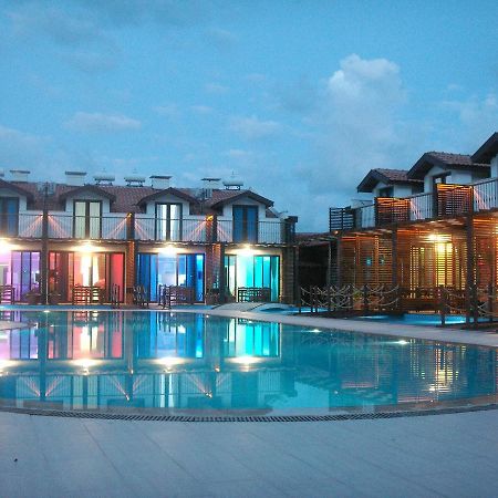 Aydos Suites Далян Екстериор снимка